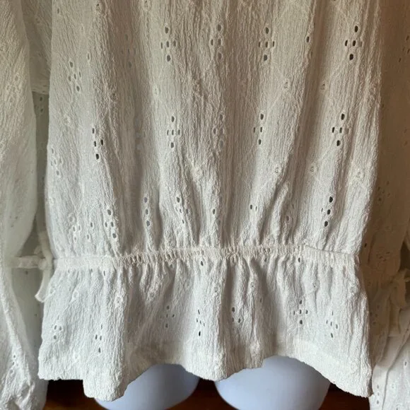 NWT H&M White Eyelet Pullover Top w/Peplum Size 2XL - Picture 4 of 12